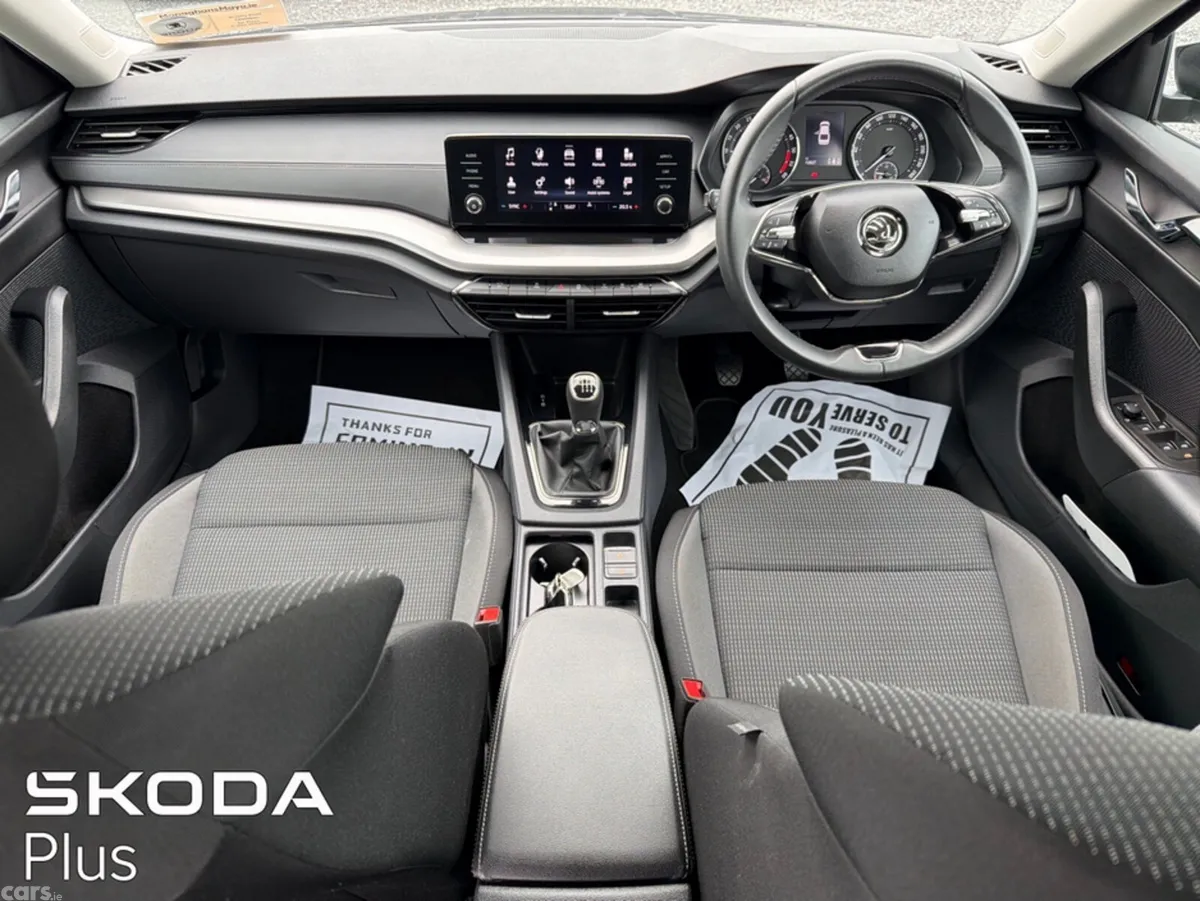 Skoda Octavia Saloon, Diesel, 2024, Black