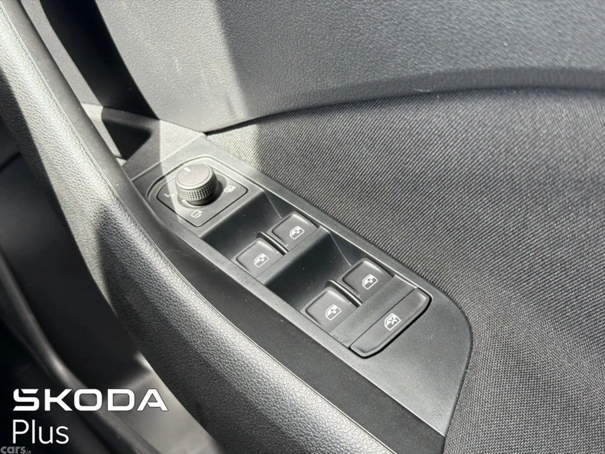 Skoda Scala Hatchback, Petrol, 2026, Grey