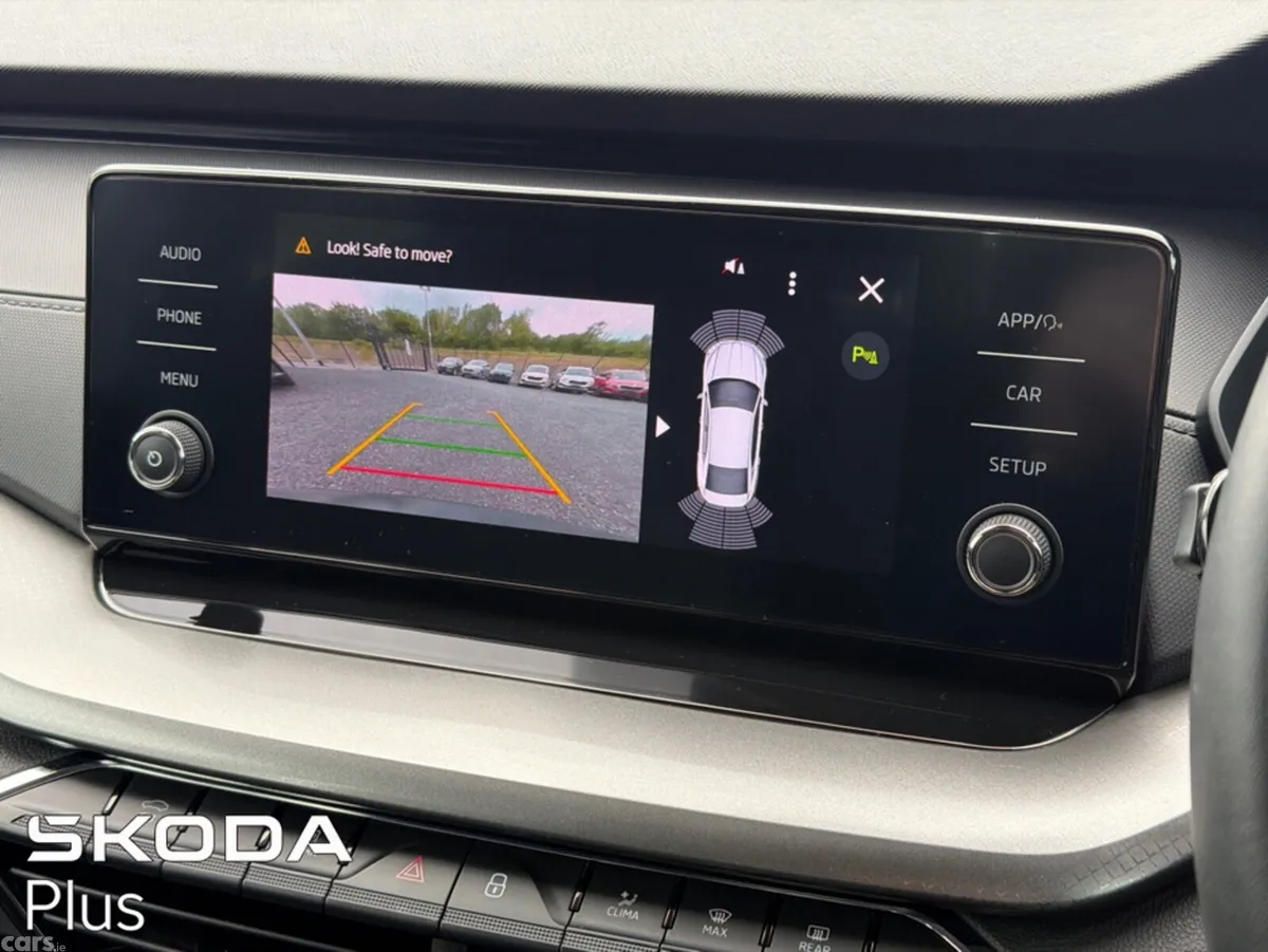 Skoda Octavia Saloon, Diesel, 2024, Black