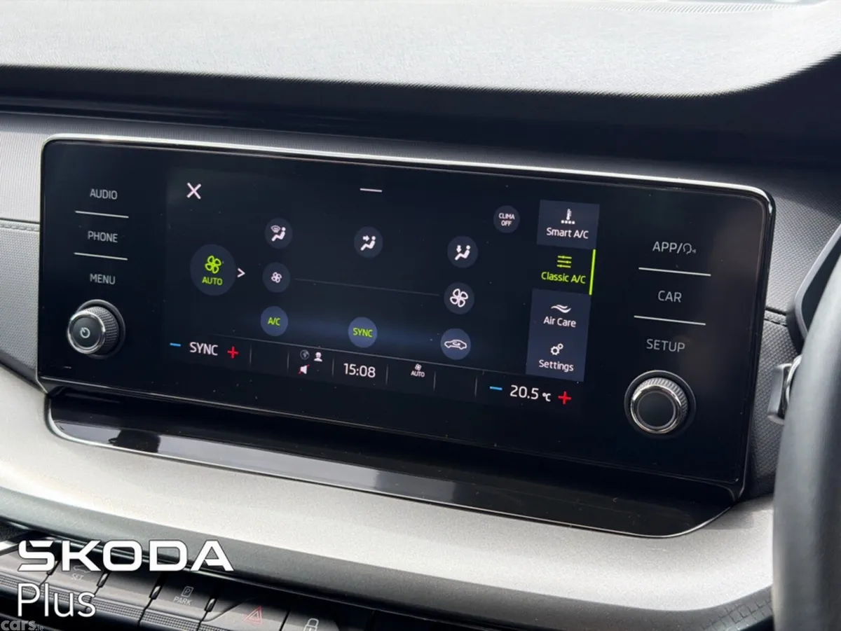 Skoda Octavia Saloon, Diesel, 2024, Black