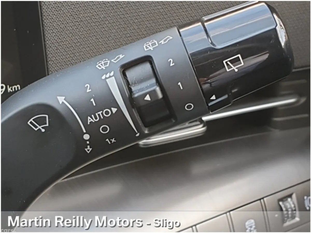 Hyundai KONA MPV, Petrol Hybrid, 2026, Red