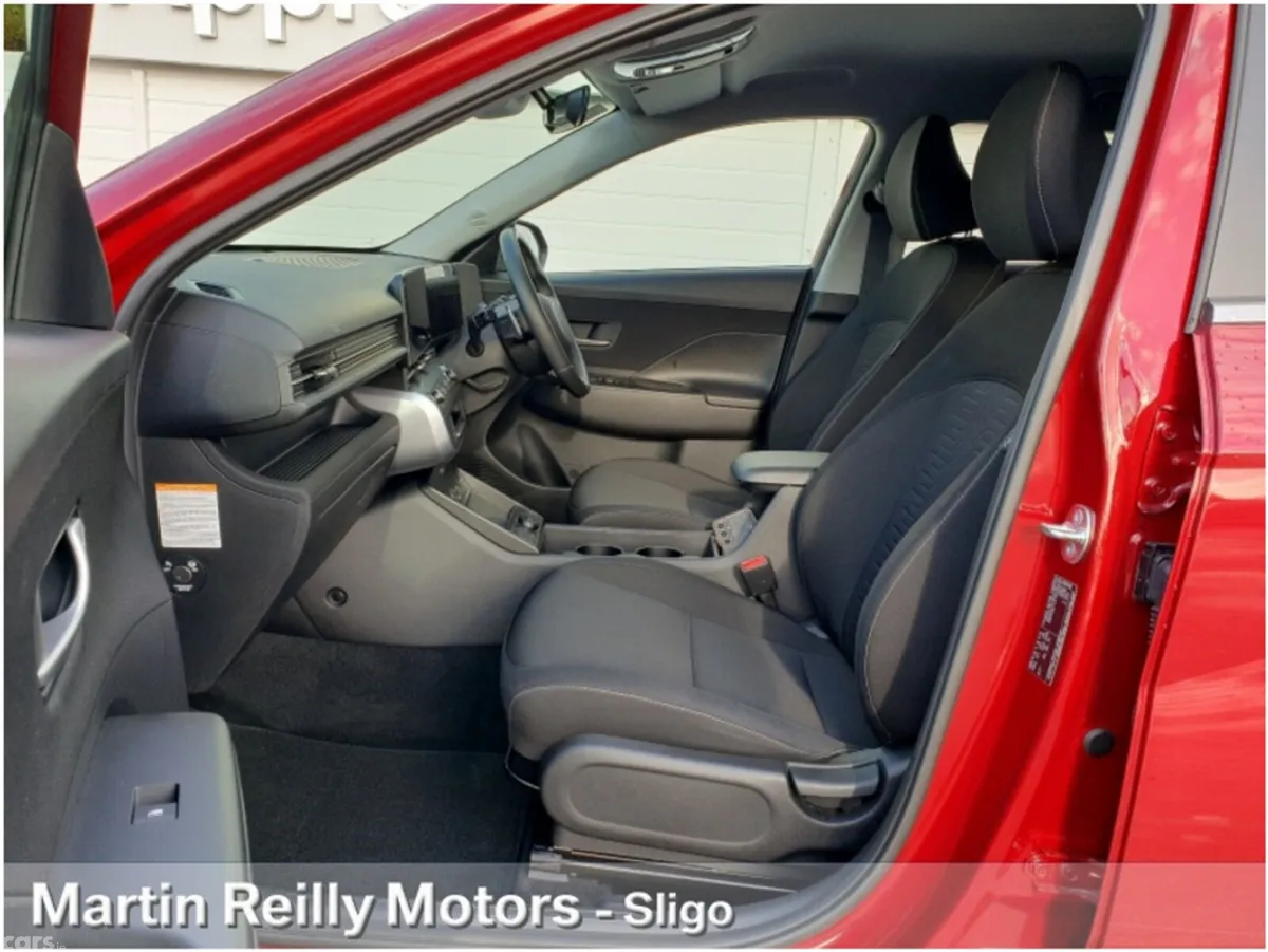Hyundai KONA MPV, Petrol Hybrid, 2026, Red