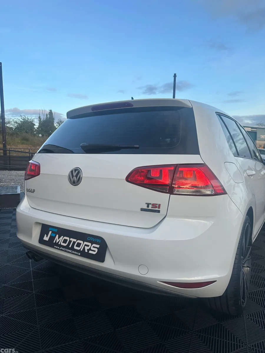 Volkswagen Golf Hatchback, Petrol, 2014, White