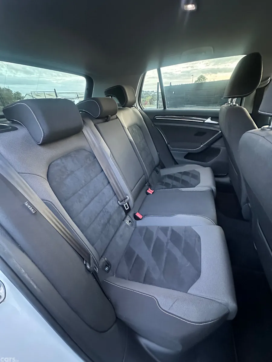Volkswagen Golf Hatchback, Petrol, 2014, White