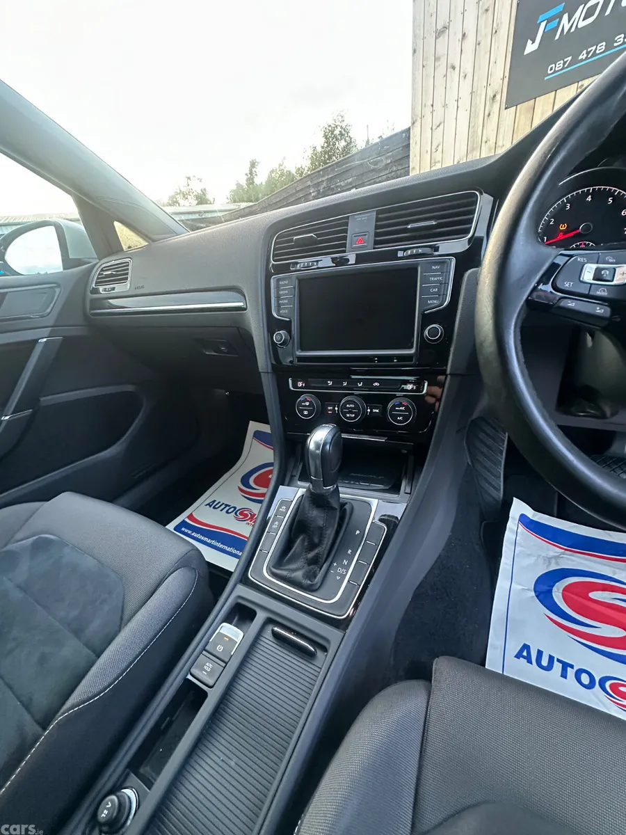 Volkswagen Golf Hatchback, Petrol, 2014, White