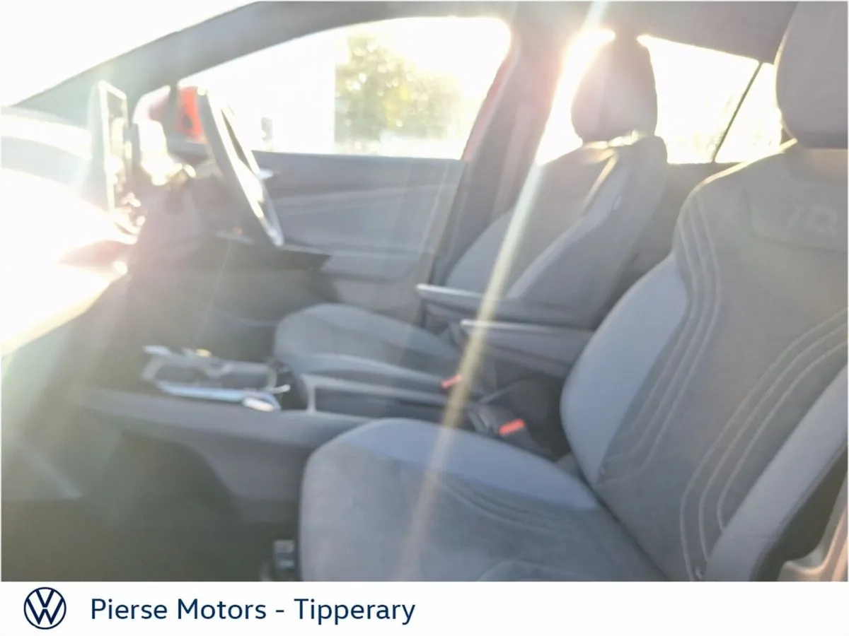 Volkswagen ID.4 Estate, Electric, 2026, Red