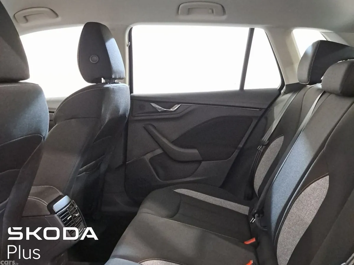 Skoda Kamiq Hatchback, Petrol, 2026, Black