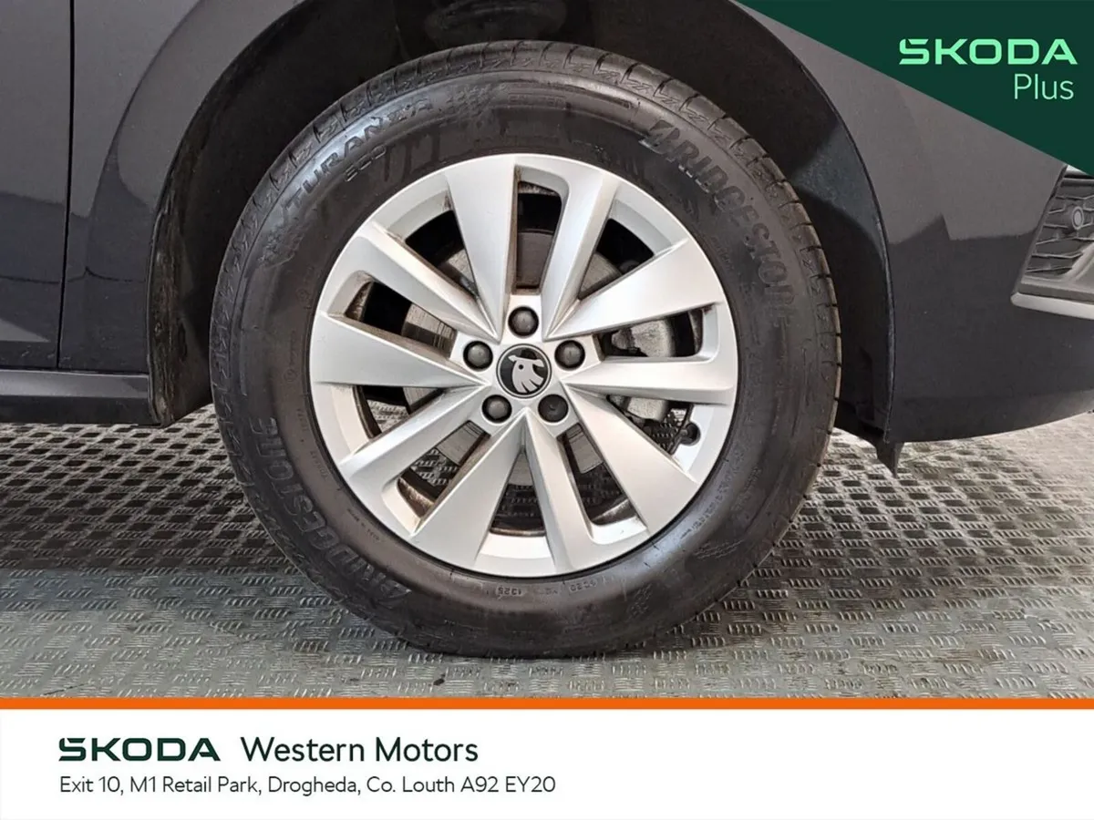 Skoda Kamiq Hatchback, Petrol, 2026, Black