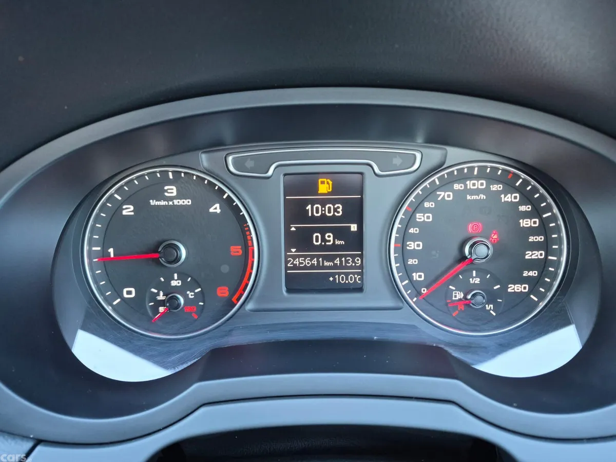 Audi Q3 SUV, Diesel, 2014, Grey