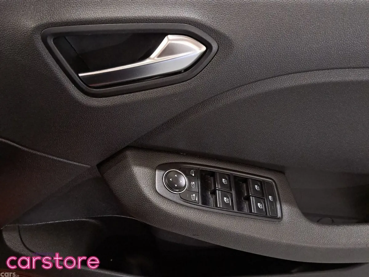 Renault Clio Hatchback, Petrol, 2024, Orange