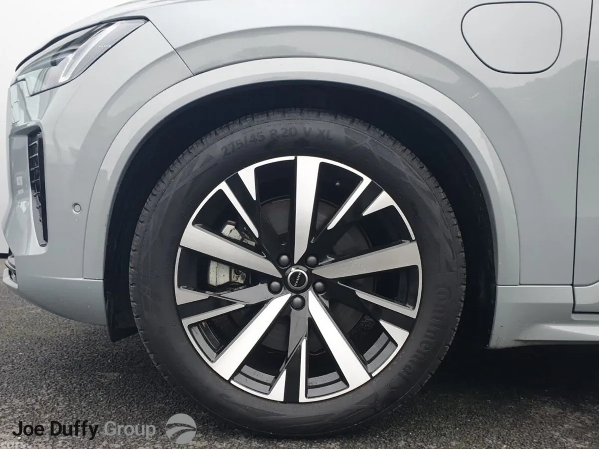 Volvo XC90 SUV, Petrol Plug-in Hybrid, 2025, Grey