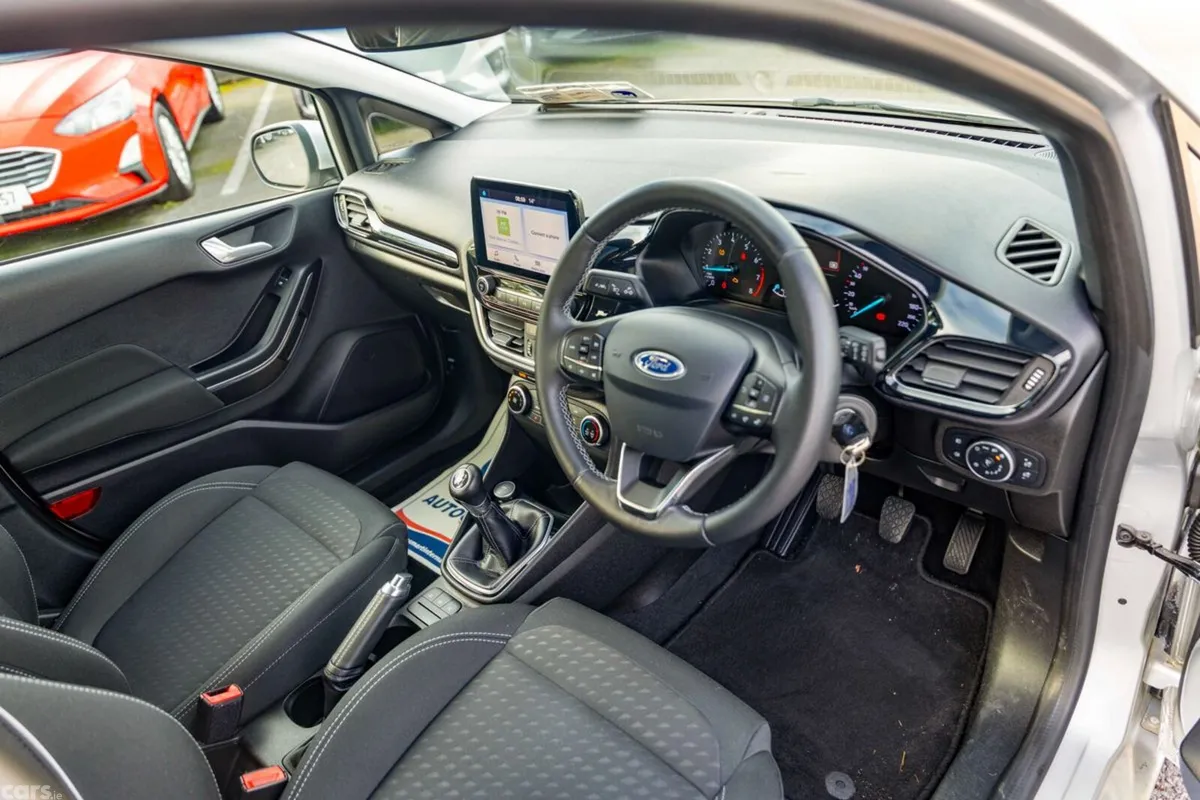 Ford Fiesta Hatchback, Petrol, 2019, Grey