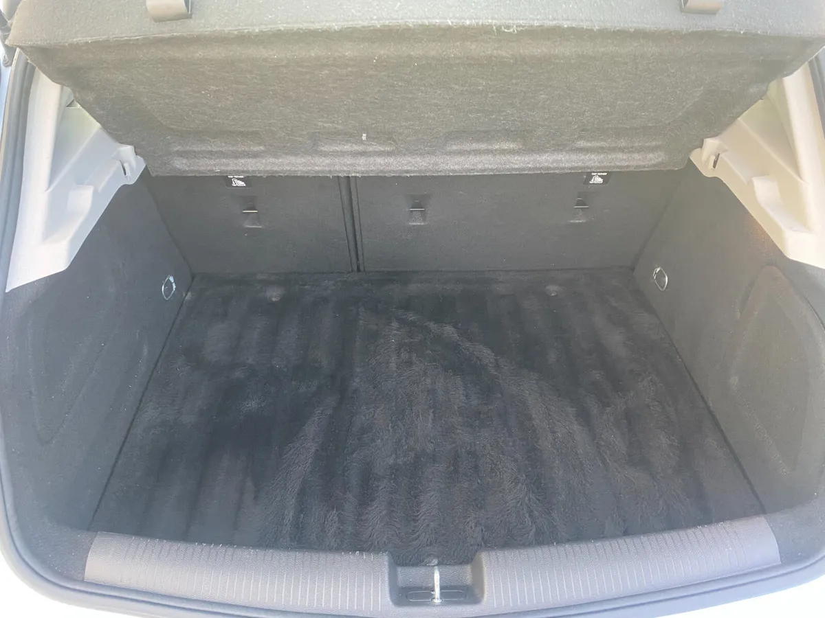 Opel Astra Hatchback, Petrol, 2018, Grey