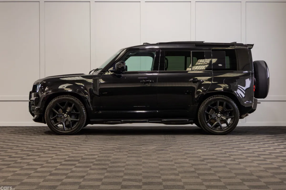 Land Rover Defender SUV, Petrol Plug-in Hybrid, 2022, Black