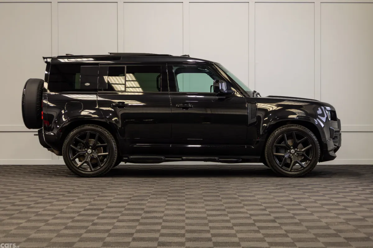 Land Rover Defender SUV, Petrol Plug-in Hybrid, 2022, Black