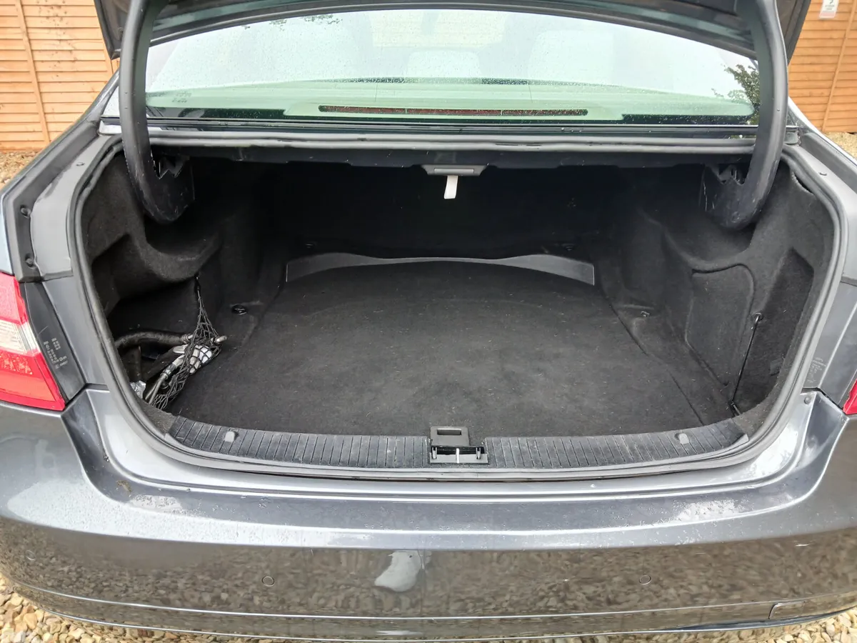 Mercedes-Benz E-Class Saloon, Diesel, 2012, Grey