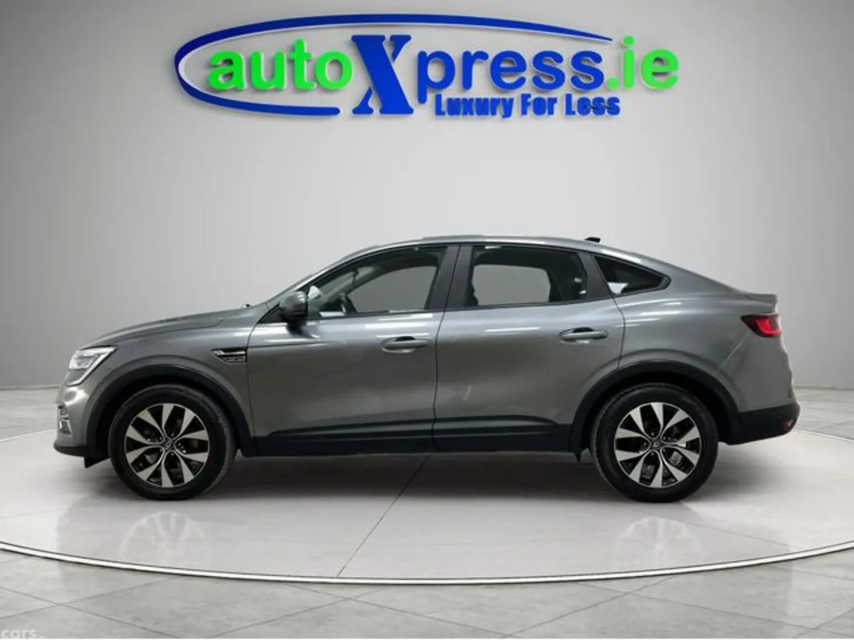Renault Arkana Hatchback, Petrol Hybrid, 2022, Grey