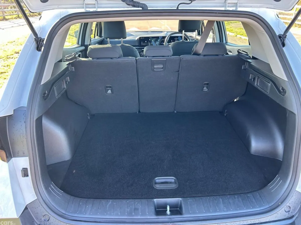 Kia Sportage SUV, Diesel Hybrid, 2026, White