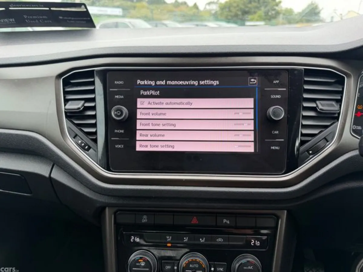 Volkswagen T-Roc Estate, Diesel, 2019, Grey