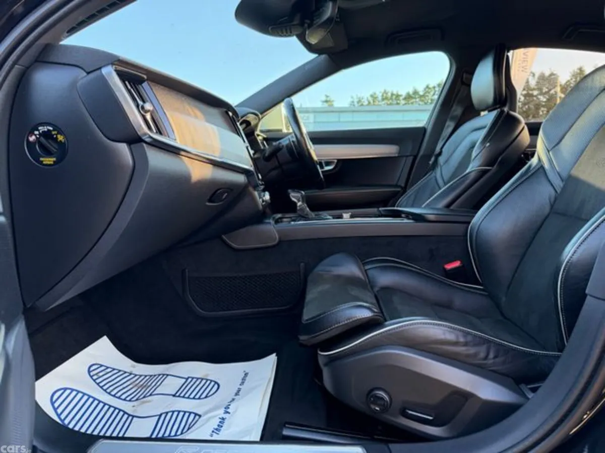 Volvo S90 Saloon, Diesel, 2018, Black