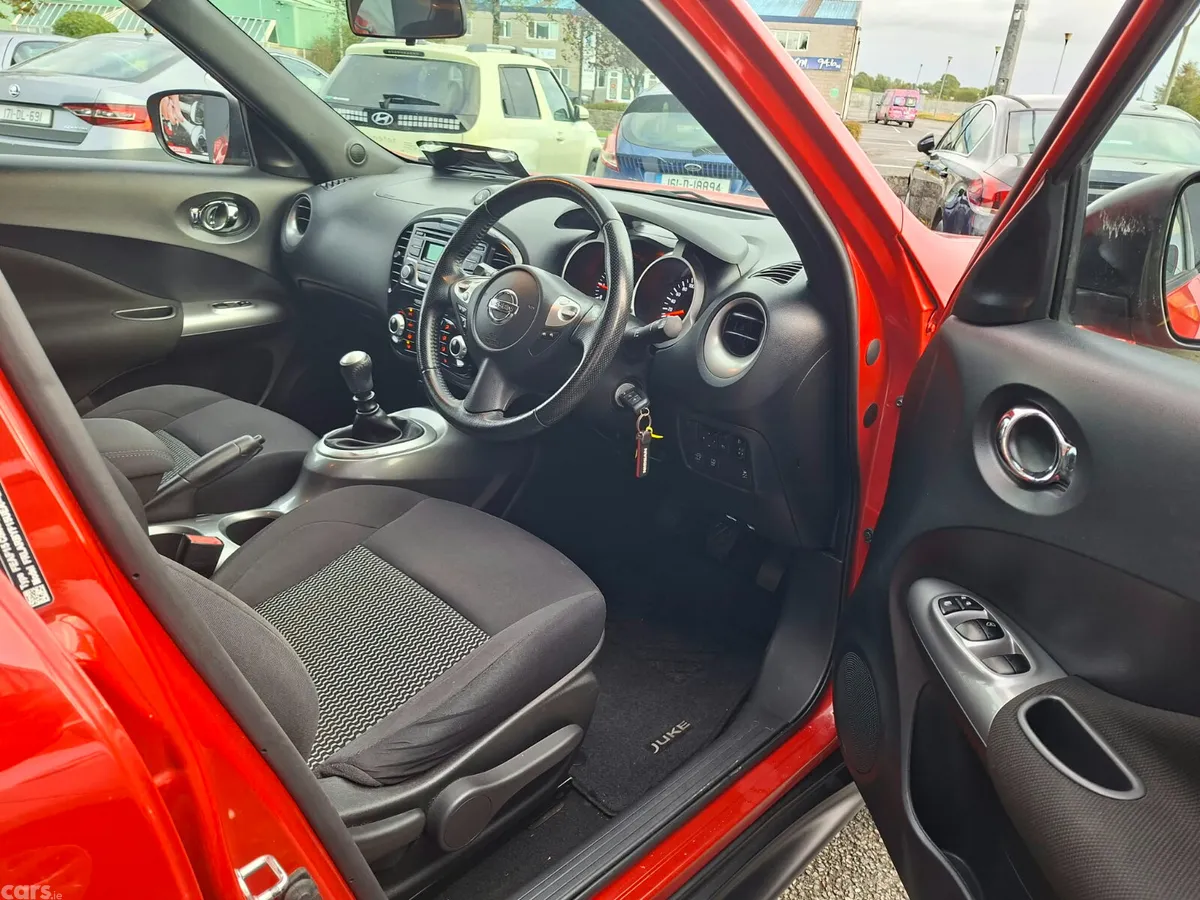 Nissan Juke SUV, Petrol, 2017, Red