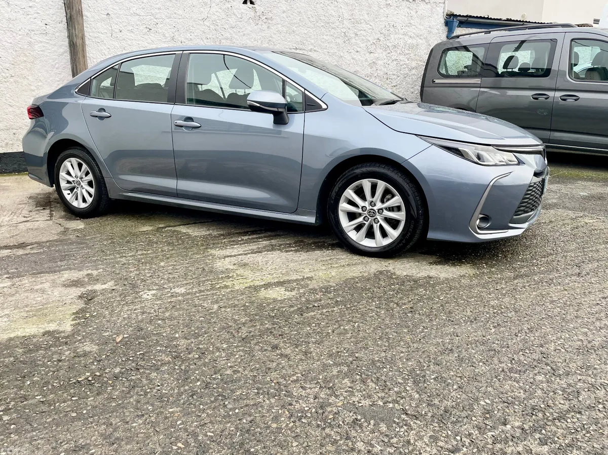 Toyota Corolla Saloon, Petrol Hybrid, 2024, Grey