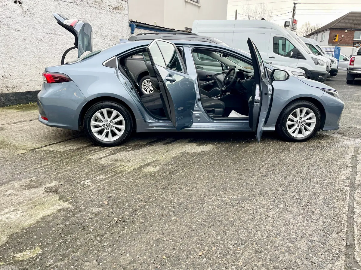 Toyota Corolla Saloon, Petrol Hybrid, 2024, Grey