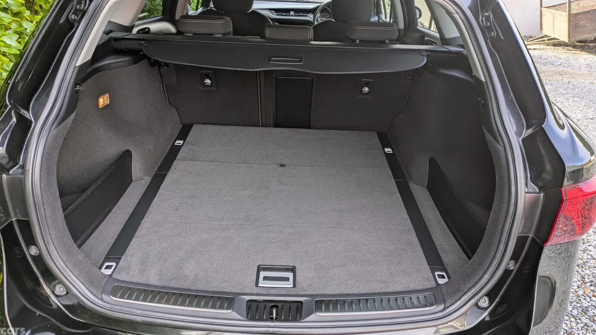 Toyota Avensis Estate, Petrol, 2017, Black