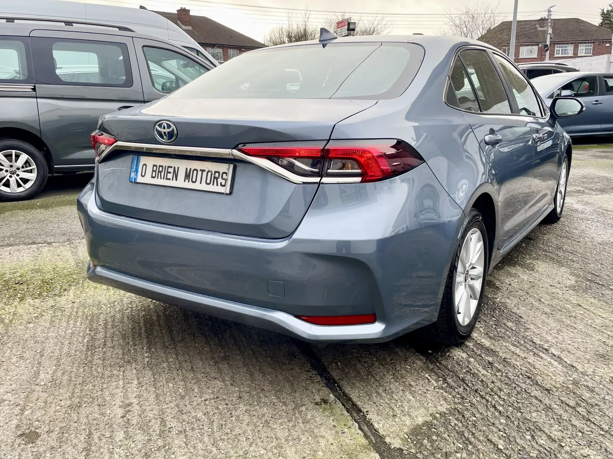 Toyota Corolla Saloon, Petrol Hybrid, 2024, Grey