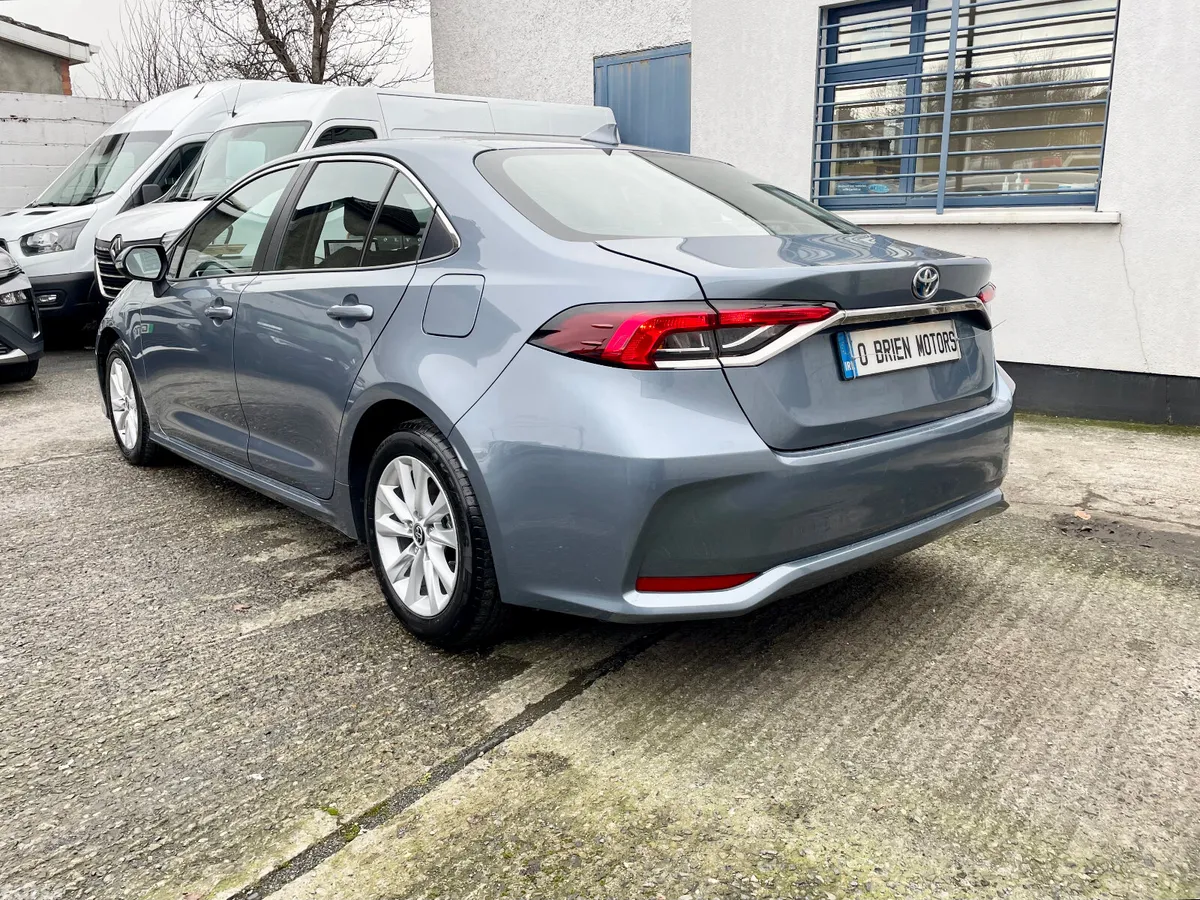 Toyota Corolla Saloon, Petrol Hybrid, 2024, Grey