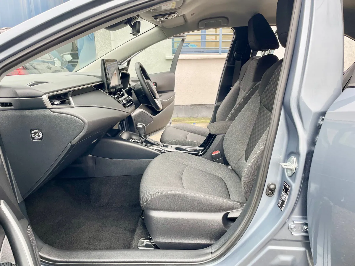 Toyota Corolla Saloon, Petrol Hybrid, 2024, Grey