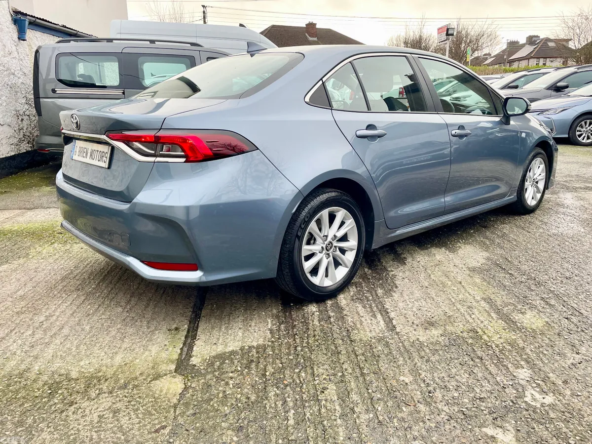 Toyota Corolla Saloon, Petrol Hybrid, 2024, Grey