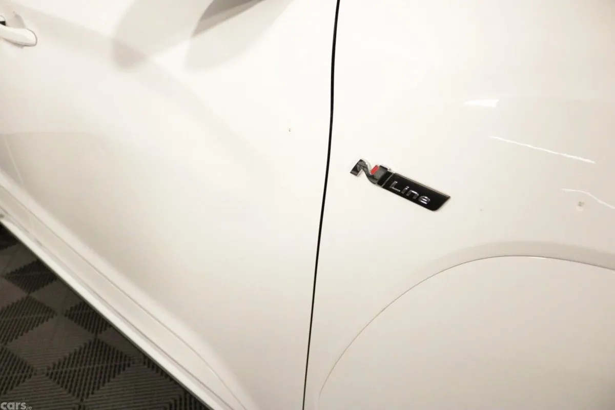 Hyundai KONA SUV, Petrol, 2023, White