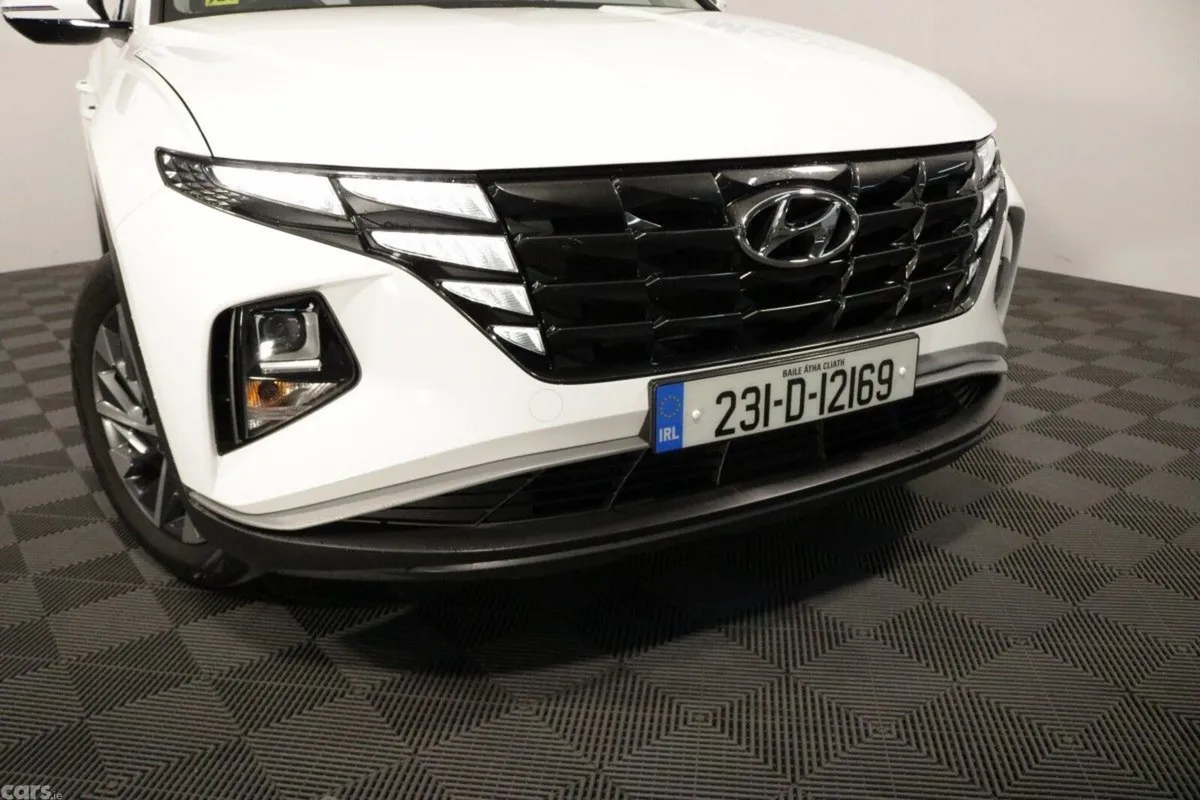 Hyundai Tucson SUV, Diesel, 2023, White