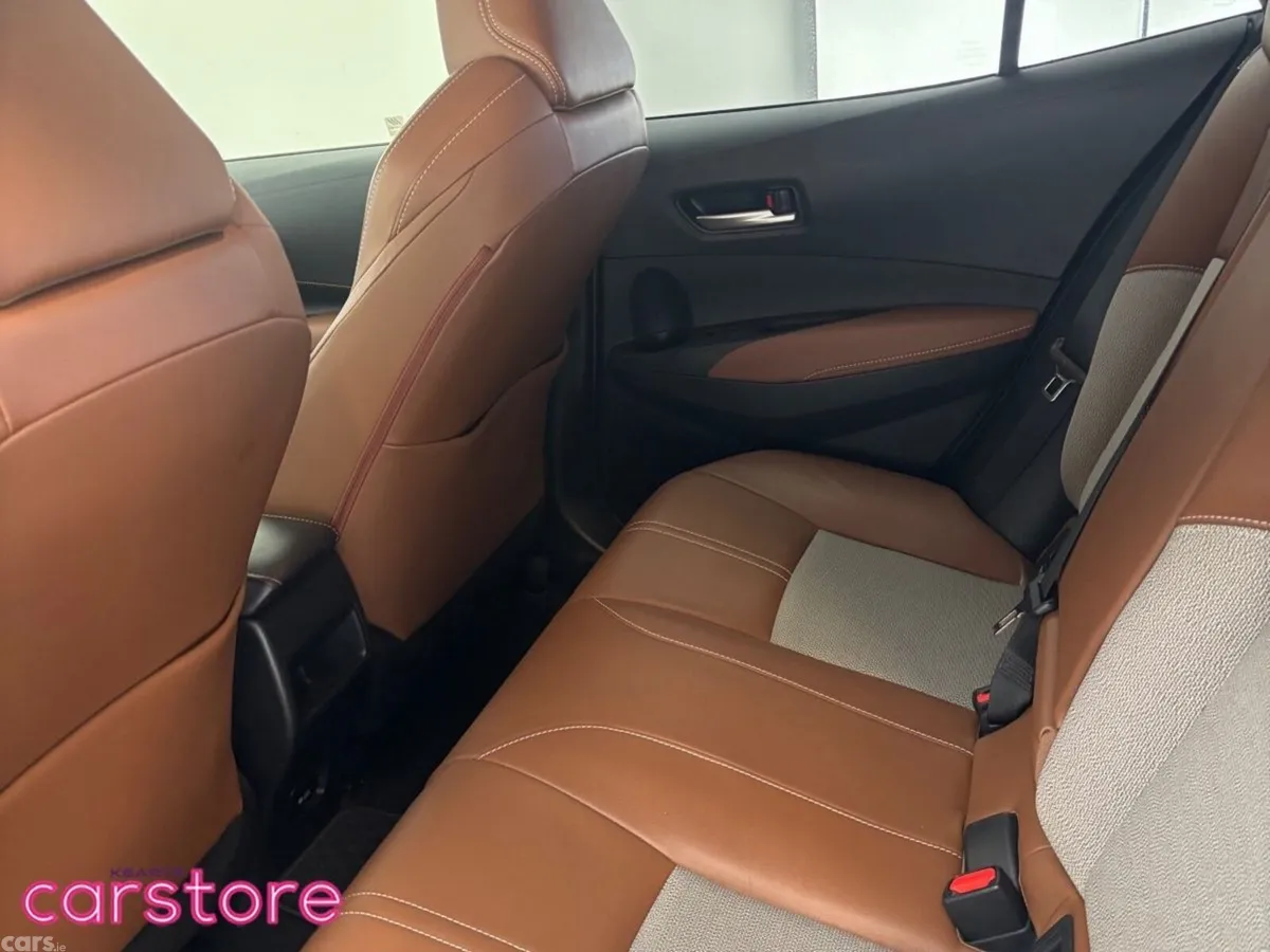 Toyota Corolla Hatchback, Petrol Hybrid, 2021, White