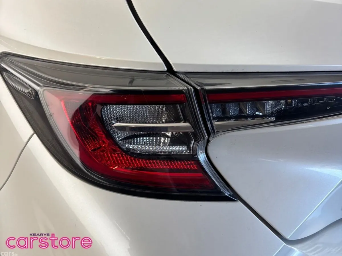 Toyota Corolla Hatchback, Petrol Hybrid, 2021, White