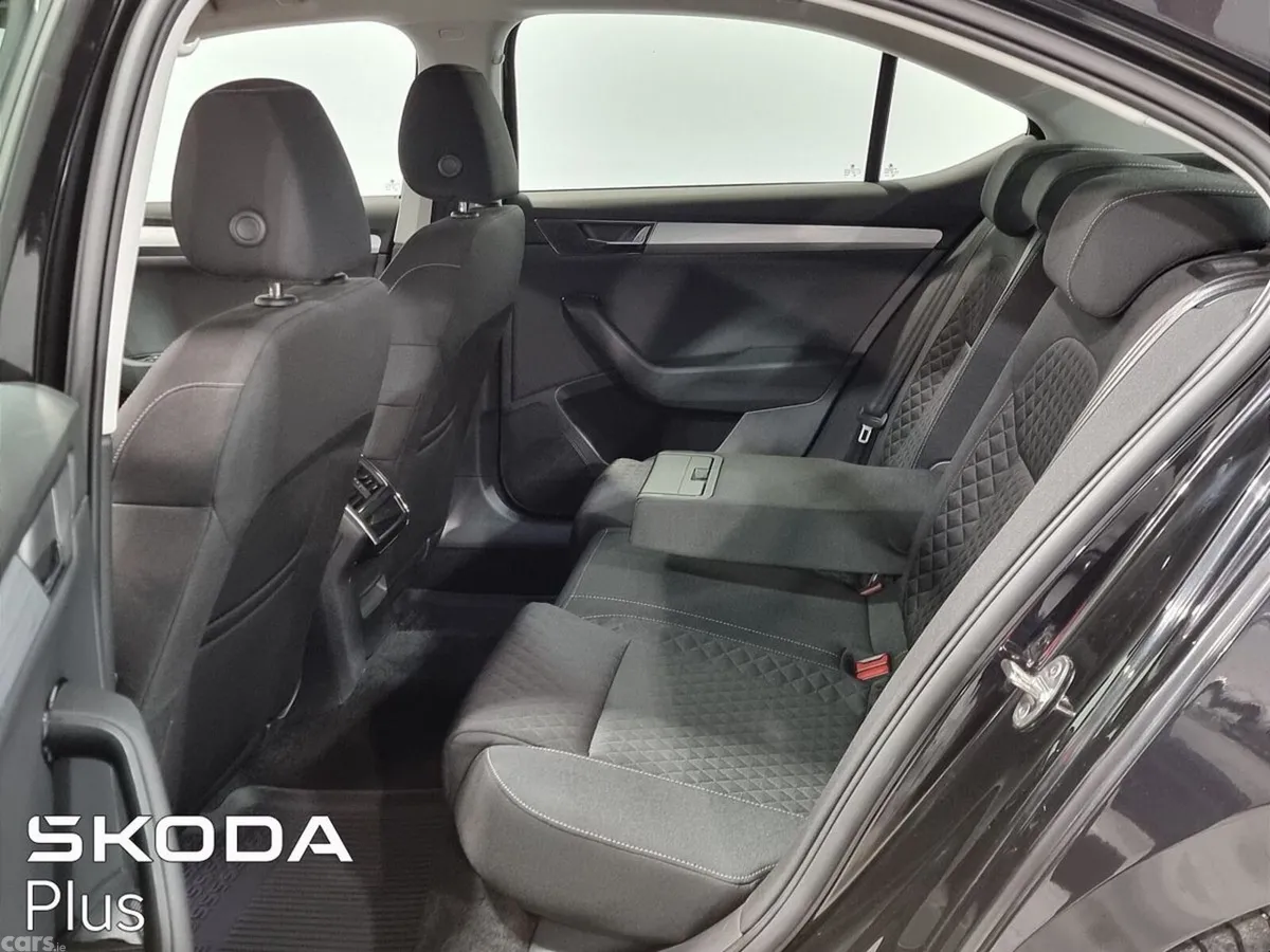 Skoda Superb Saloon, Petrol, 2024, Black