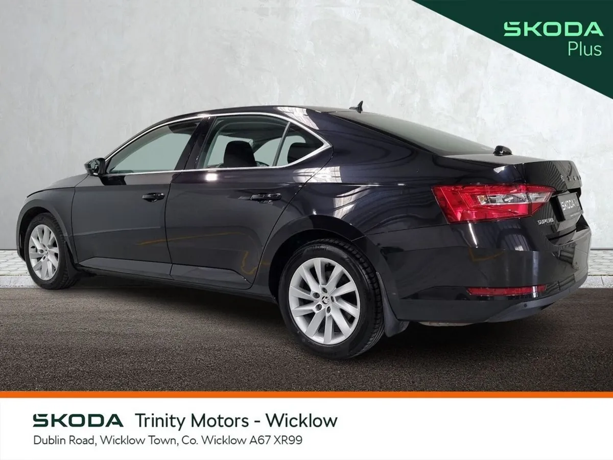 Skoda Superb Saloon, Petrol, 2024, Black