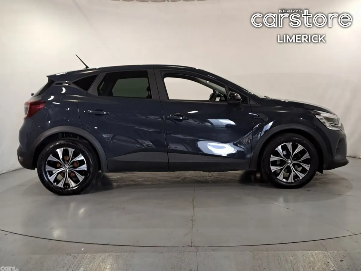 Renault Captur Hatchback, Petrol, 2024, Blue