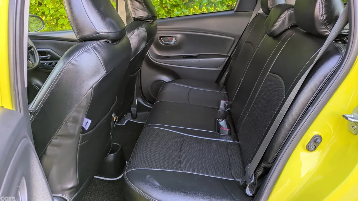 Toyota Yaris Hatchback, Petrol, 2015, Yellow