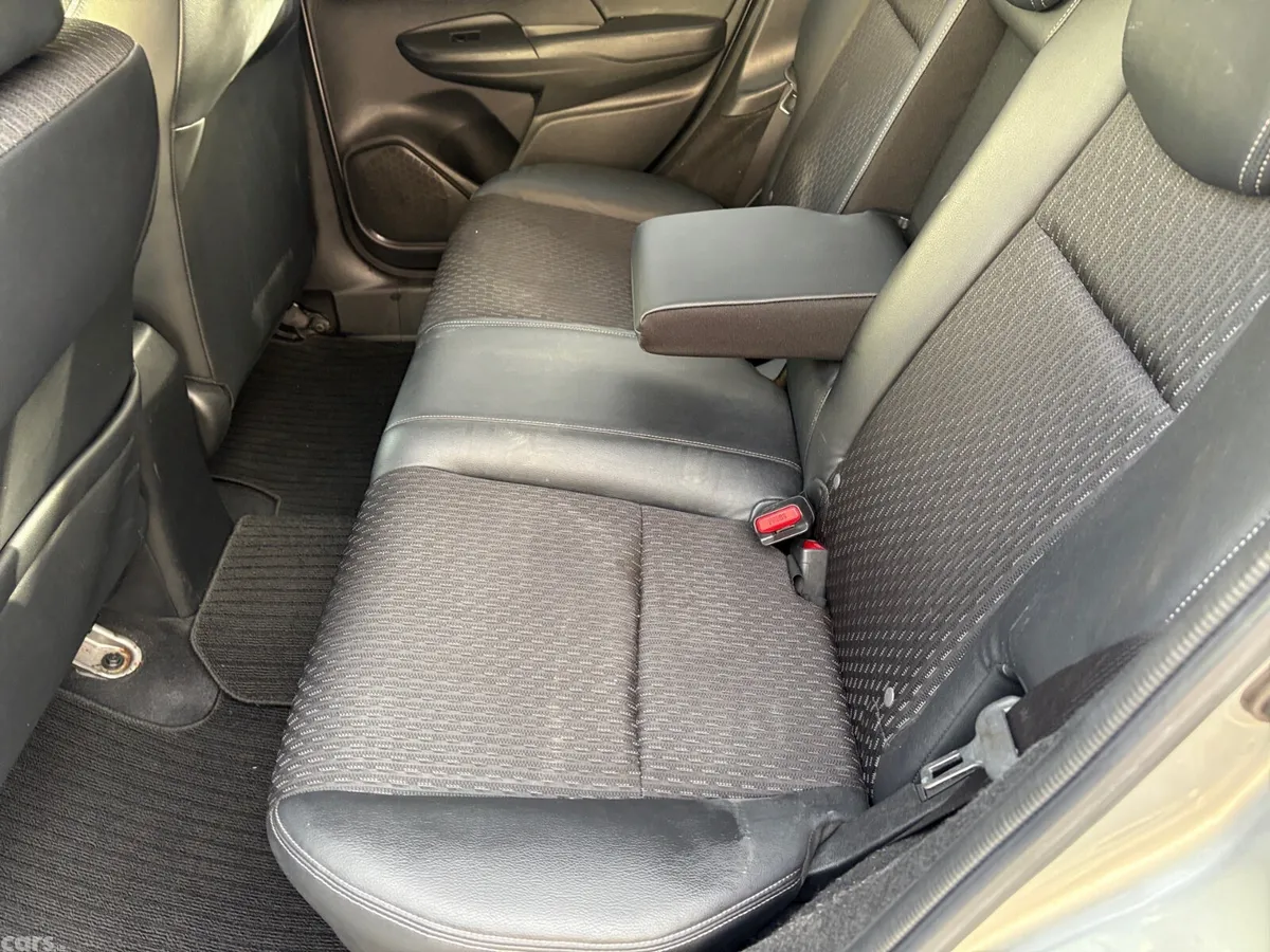 Honda Fit Hatchback, Petrol Hybrid, 2017, Silver