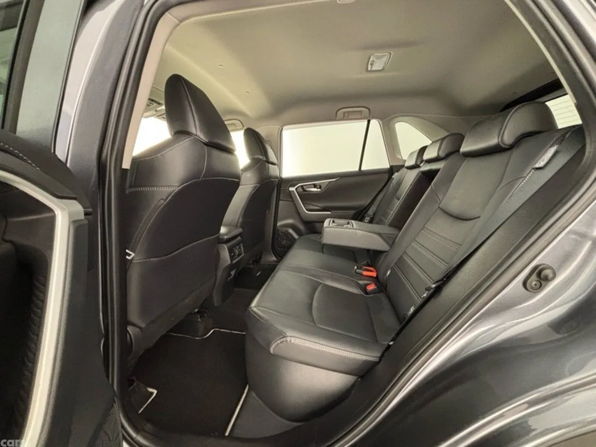 Toyota RAV4 SUV, Petrol Hybrid, 2022, Grey