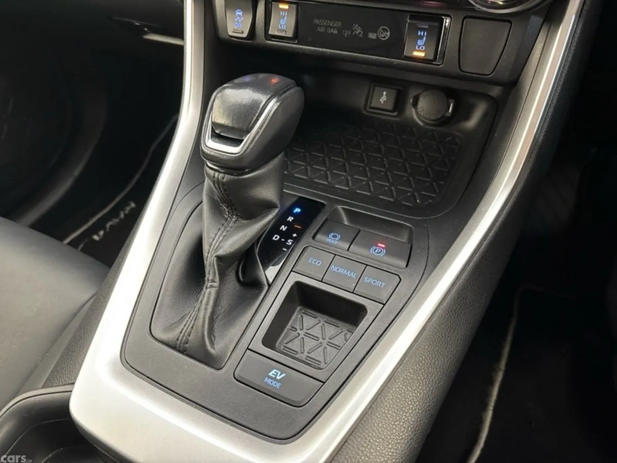 Toyota RAV4 SUV, Petrol Hybrid, 2022, Grey