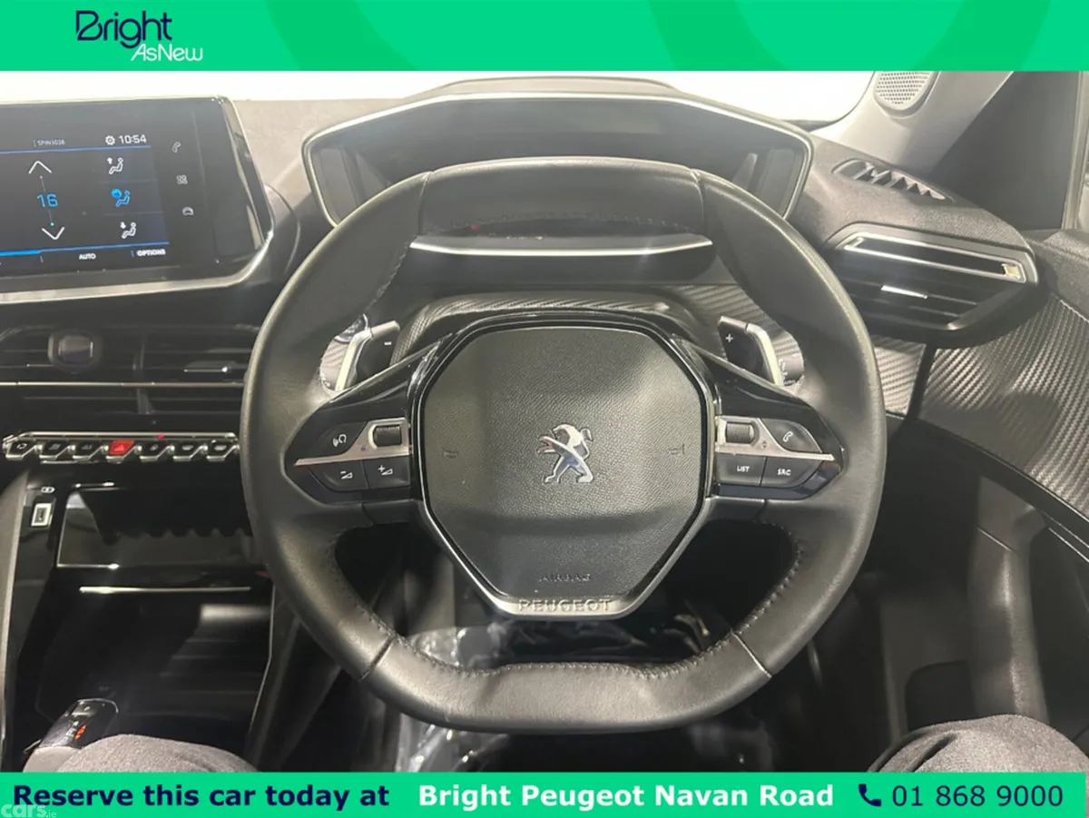 Peugeot 2008 MPV, Petrol, 2022, Grey