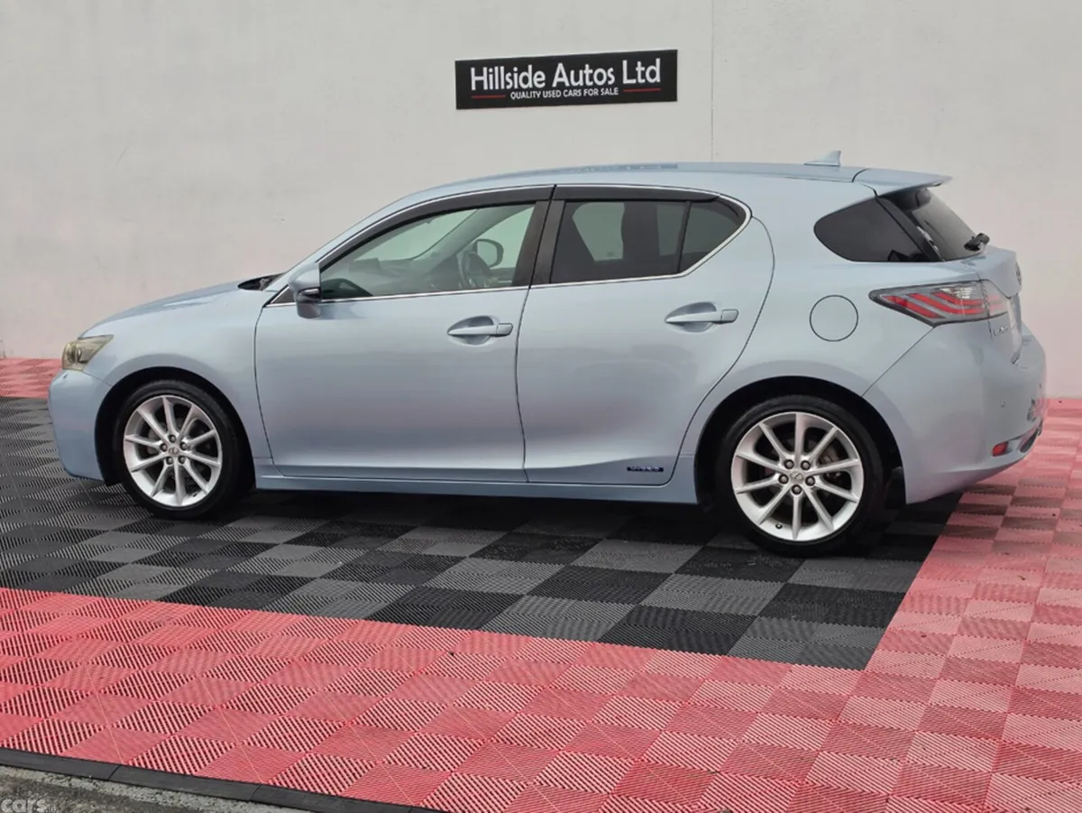 Lexus CT Hatchback, Petrol Hybrid, 2012, Blue