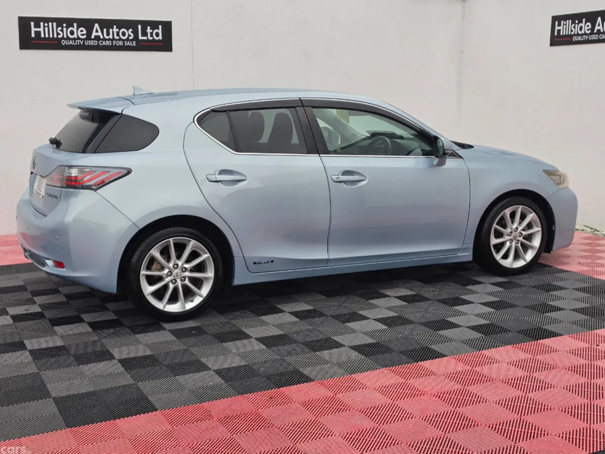 Lexus CT Hatchback, Petrol Hybrid, 2012, Blue