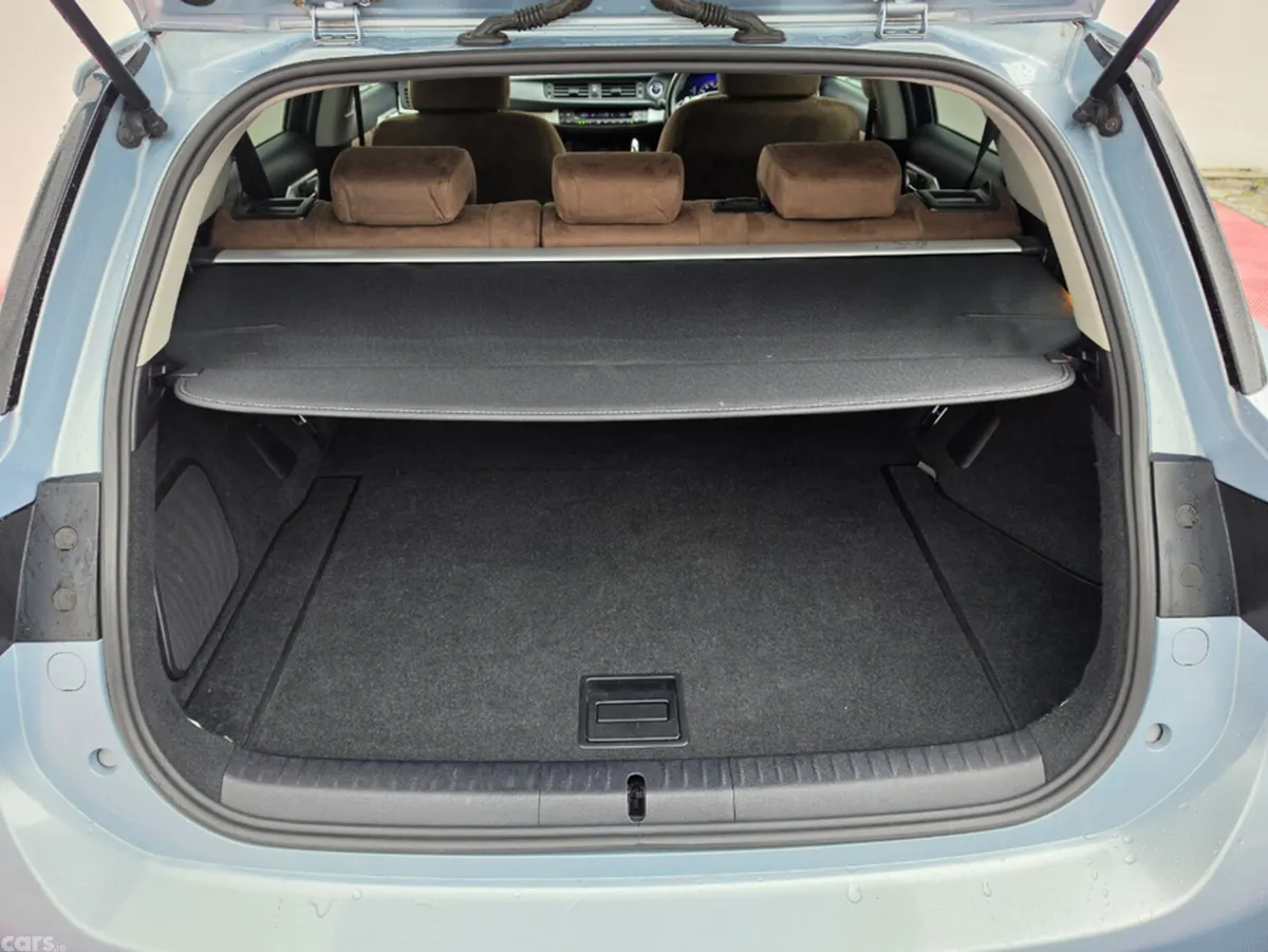 Lexus CT Hatchback, Petrol Hybrid, 2012, Blue
