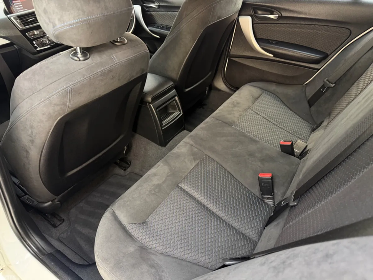 BMW 1-Series Hatchback, Diesel, 2017, White