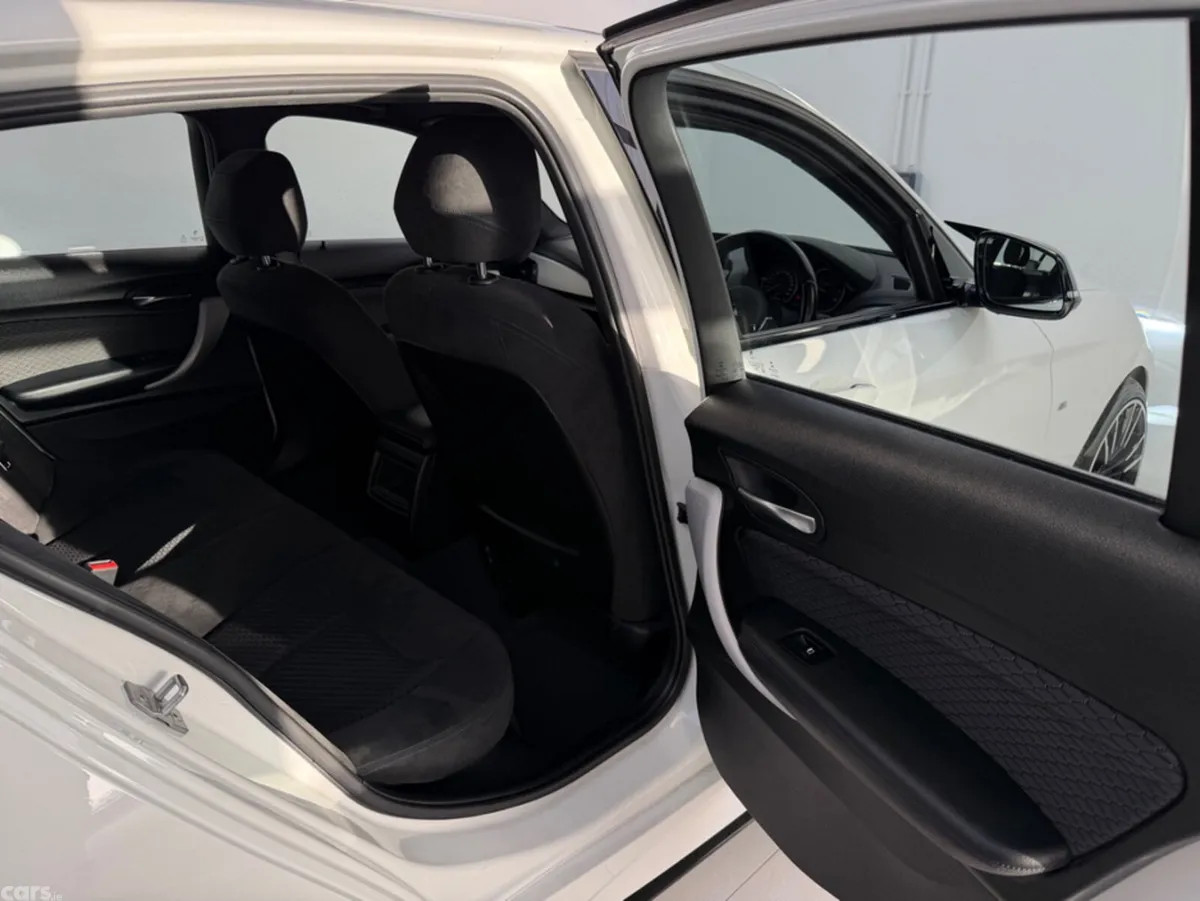 BMW 1-Series Hatchback, Diesel, 2017, White