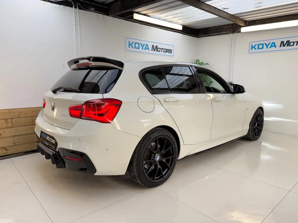 BMW 1-Series Hatchback, Diesel, 2018, White